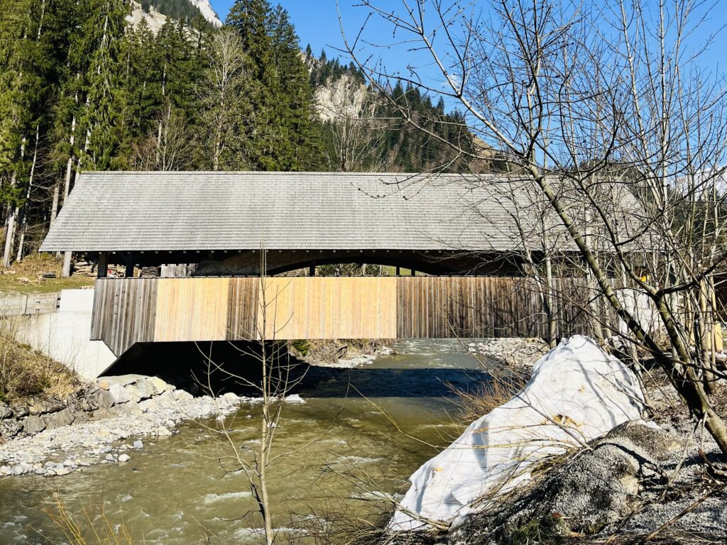 Traditional wooden bridge in the Emmental countryside.