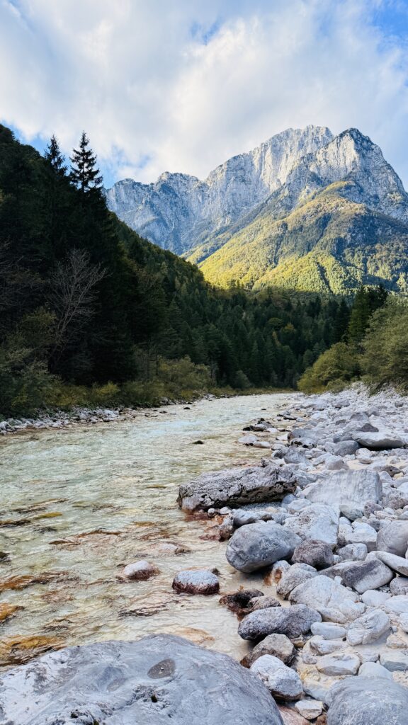 Berglandschaft im Herzen des Soča-Tals